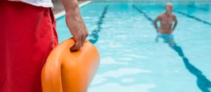 desfibrilador en piscinas municipales